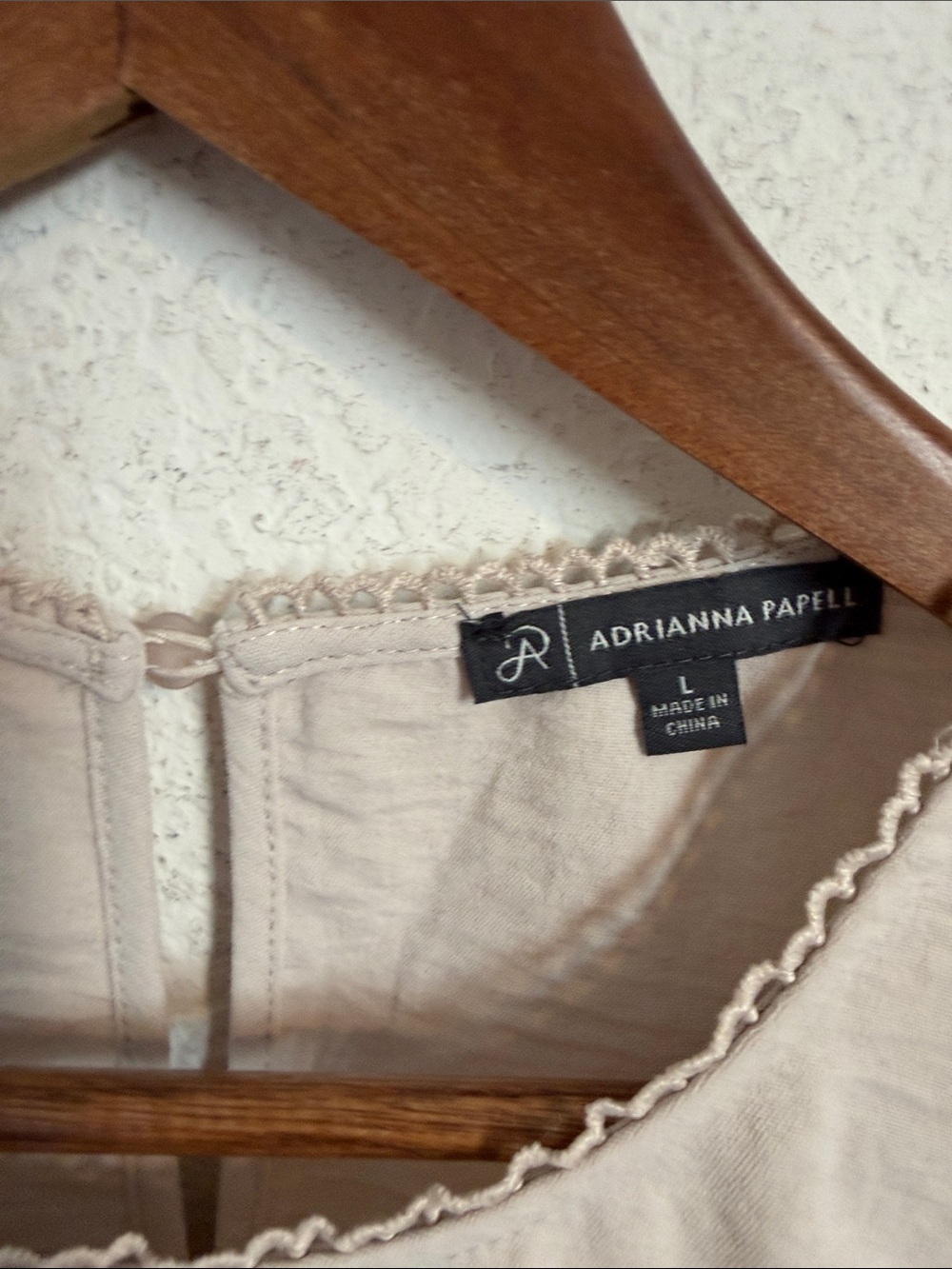 Adrianna Papell Large Beige Puff Sleeve Eyelet Scallop Hem Blouse Boho Romantic - Picture 5 of 7